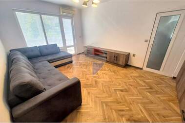 Kira - Apartman olarak Liatno kino Trakia,  Varna