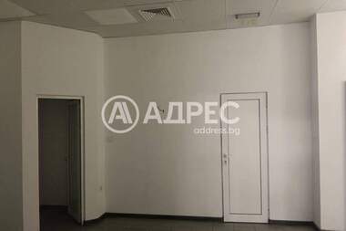 Ενοίκιο - Κατάστημα σε Център,  Пловдив