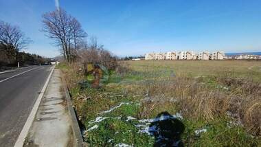 Vânzare - Teren de construcții în Lozeneț,  Iambol