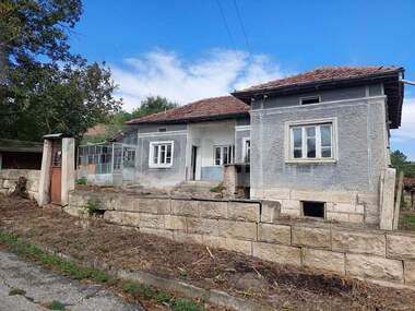 Verkauf - Haus in Ostriza,  Ruse