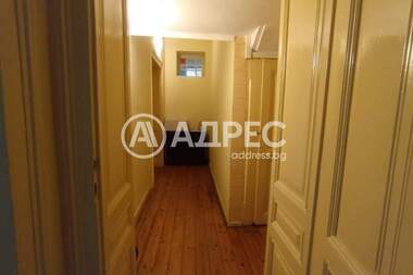 Ενοίκιο - Γραφείο σε Център,  Пловдив