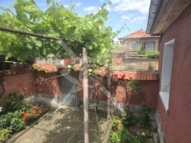 For sale - House in Trilistnik,  Plovdiv