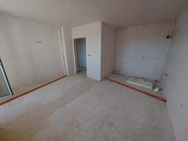 Verkauf - Wohnung in Zentar,  Targowishte