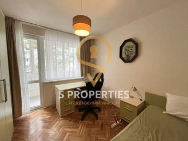 Închiriere - Apartament în Okrăjna bolnița - Generali,  Varna
