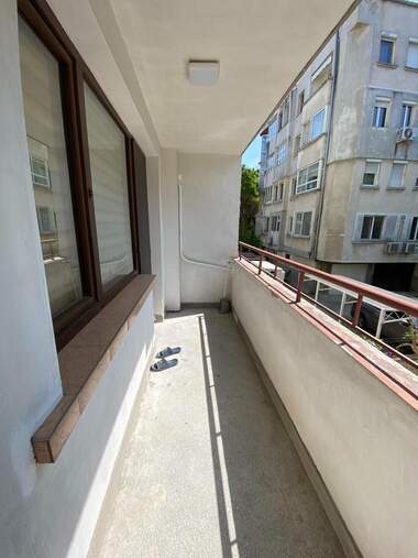 Miete - Wohnung in Wazrajdane,  Burgas