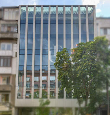Verkauf - Ein ganzes Gebäude in Center,  Sovia