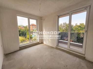 Vânzare - Apartament în Komatevo,  Plovdiv