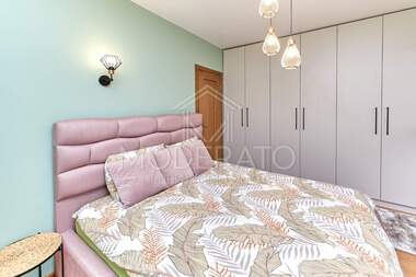 Продажба - Апартамент в Долно Езерово,  Бургас