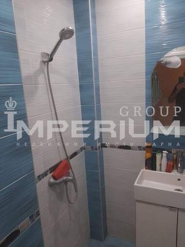 Închiriere - Apartament în Levski,  Varna