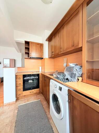 Închiriere - Apartament în Lazur,  Burgas