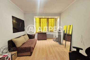 For rent - Apartment in Sportna zala,  Varna