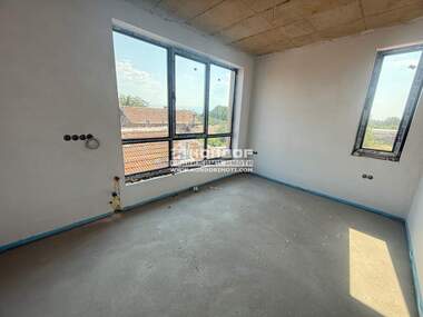 For sale - House in Skutare,  Plovdiv