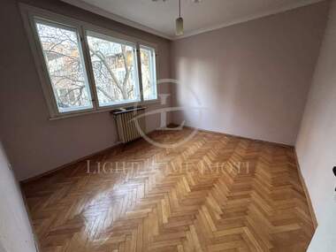 Продажба - Апартамент в Център,  Пловдив