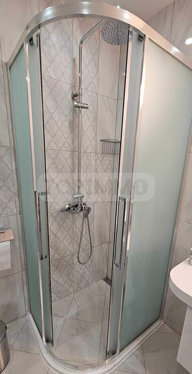 Închiriere - Apartament în Levski,  Varna