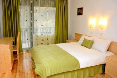 Vânzare - Hotel în Oreșak,  Lovece