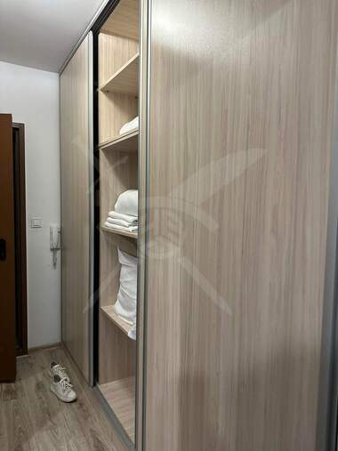 Închiriere - Apartament în VINS - Ceerven ploștiad,  Varna
