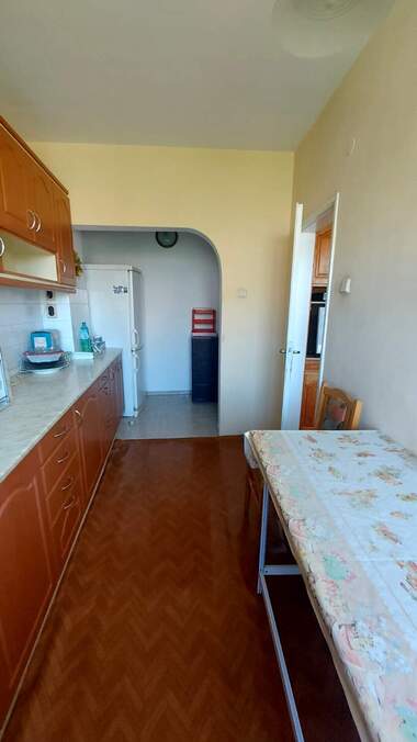For sale - Apartment in Uchilishtni,  Haskovo