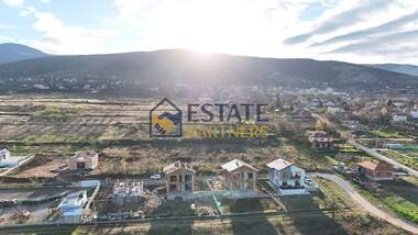For sale - House in Brestnik,  Plovdiv