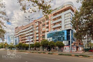Продажа - Квартира у Лазур,  Бургас