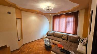 Satış - Apartman olarak Vazrajdane,  Razgrad
