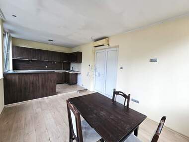 Verkauf - Wohnung in Center,  Sovia