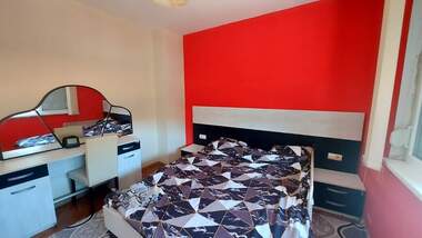 For sale - Apartment in Mladejki halm,  Haskovo
