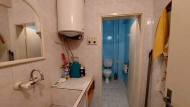 For sale - Apartment in Uchilishtni,  Haskovo