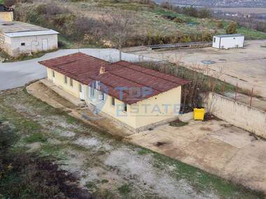 Vânzare - Spațiu industrial în Gorna Oriahovița,  Veliko Tărnovo