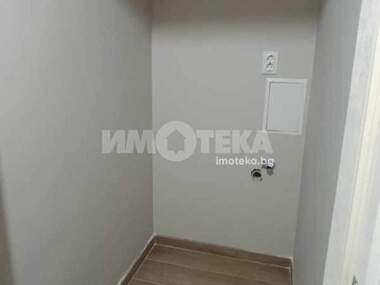 Продажба - Апартамент в Център,  Варна
