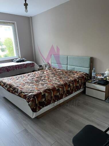 Vânzare - Apartament în Văzrajdane 4,  Varna