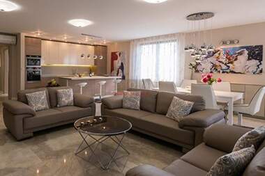Închiriere - Apartament în Simeonovo,  Sofia