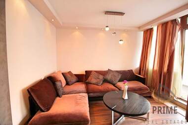 Închiriere - Apartament în Văzrajdane,  Burgas