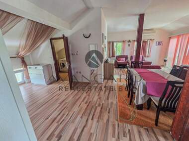 For sale - Apartment in Kiuchuk Parij,  Plovdiv