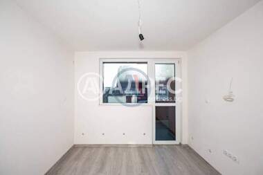 Vânzare - Apartament în Sădiîski,  Plovdiv