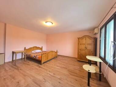 For rent - House in Sredna kula,  Ruse