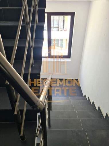 Vânzare - Apartament în Vinița,  Varna