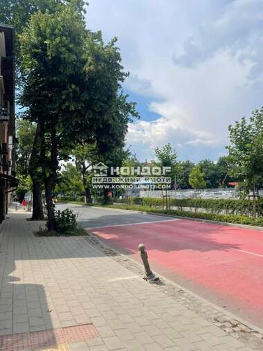 Vânzare - Apartament în Hristo Smirnenski,  Plovdiv