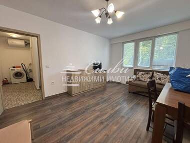 Închiriere - Apartament în Dobrudjanski,  Șumen