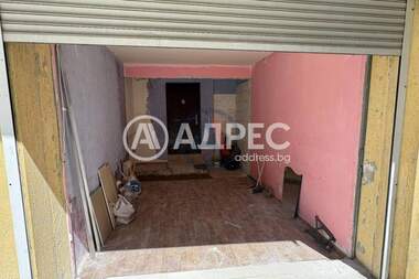Продажба - Паркомясто в Колхозен пазар,  Варна