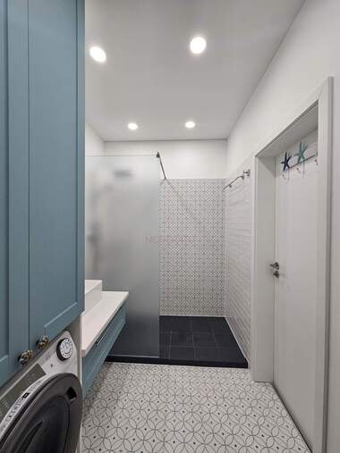 Închiriere - Apartament în Sarafovo,  Burgas