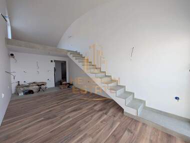 Vânzare - Apartament în Vinița,  Varna