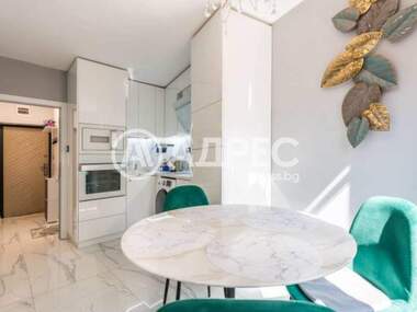 Vânzare - Apartament în Center,  Varna