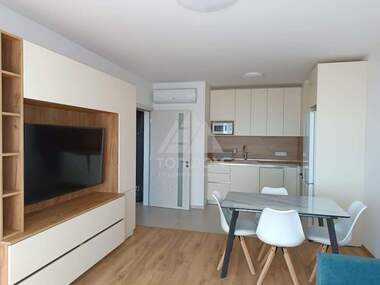 Kira - Apartman olarak Pobeda,  Varna