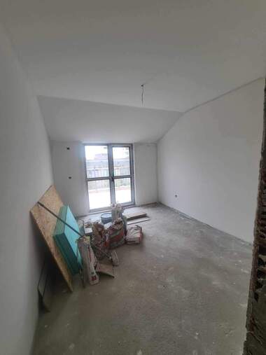 Продажба - Апартамент в Дружба 1,  Хасково