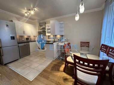 Vânzare - Apartament în Koliu Ficeeto,  Veliko Tărnovo