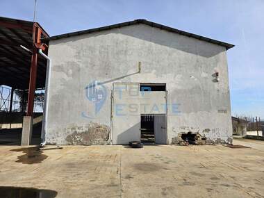Vânzare - Spațiu industrial în Gorna Oriahovița,  Veliko Tărnovo