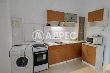 Închiriere - Apartament în Center,  Varna