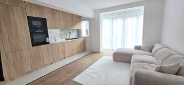 Miete - Wohnung in Pazara,  Schumen