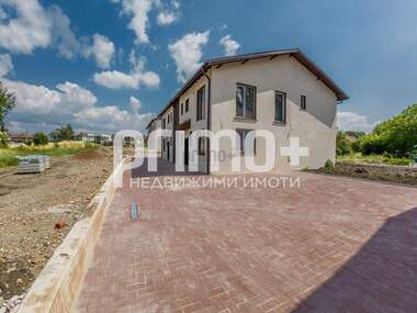 Продажба - Къща в Костинброд,  София Област