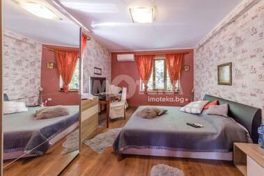 Продажа - Квартира в Център,  Варна